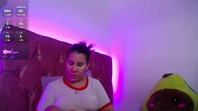 VIVIANA MZ online show from March 12, 6:33 pm