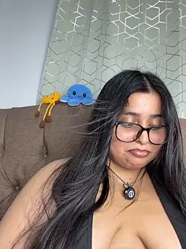 Snapshot of virginbrunette99 chatting on June 21, 7:11 am virginbrunette99 online show from June 21, 7:11 am