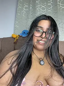 Snapshot of virginbrunette99 chatting on June 24, 6:01 am virginbrunette99 online show from June 24, 6:01 am