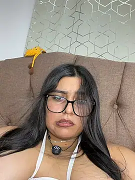Snapshot of virginbrunette99 chatting on July 5, 5:47 am virginbrunette99 online show from July 5, 5:47 am