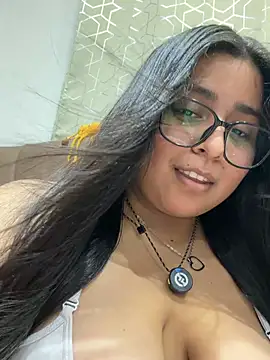 Snapshot of virginbrunette99 chatting on July 13, 6:05 am virginbrunette99 online show from July 13, 6:05 am
