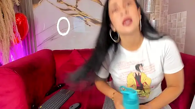 Bella williamss  online show from November 20, 7:46 pm