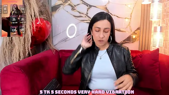 Bella williamss  online show from December 20, 7:43 pm