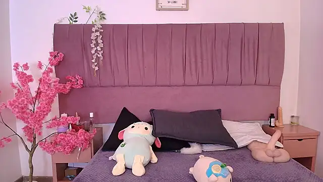 nathalya summer online show from January 15, 9:07 pm