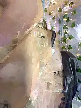 Snapshot of CLTFUDIDAKKKK chatting on February 13, 12:39 am CLTFUDIDAKKKK online show from February 13, 12:39 am