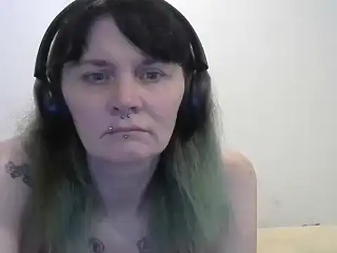 Snapshot of Hotmodel1984 chatting on April 8, 5:02 pm Hotmodel1984 online show from April 8, 5:02 pm