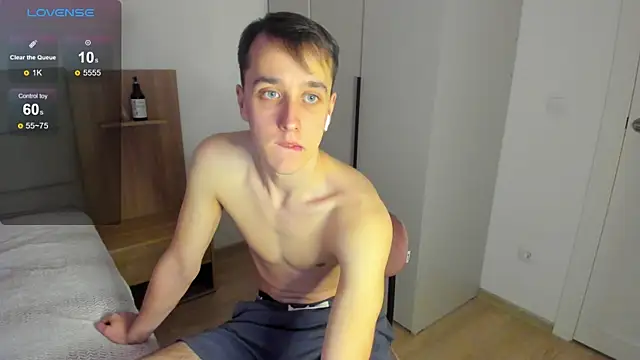 Snapshot of your_super_hero chatting on March 7, 4:24 am your super hero online show from March 7, 4:24 am