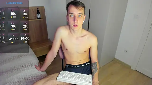 Snapshot of your_super_hero chatting on March 21, 4:39 am your super hero online show from March 21, 4:39 am