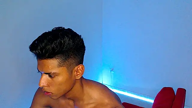 Snapshot of ken__owens chatting on February 23, 6:39 am ken owens online show from February 23, 6:39 am