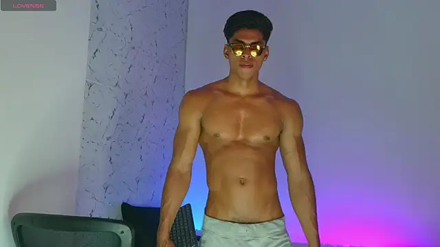 Snapshot of ken__owens chatting on November 24, 6:57 am ken owens online show from November 24, 6:57 am