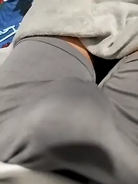 Snapshot of maynor1233 chatting on October 22, 10:09 pm maynor1233 online show from October 22, 10:09 pm