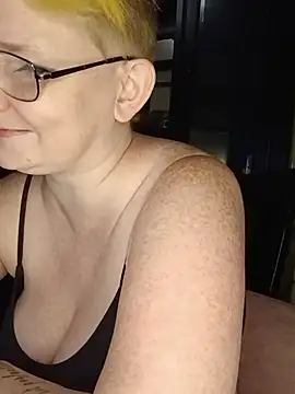 Snapshot of Mellyjellygoddess420 chatting on June 7, 8:07 am Mellyjellygoddess420 online show from June 7, 8:07 am