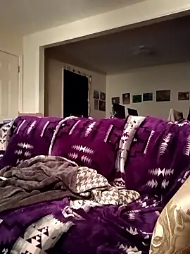 Snapshot of Mellyjellygoddess420 chatting on June 19, 6:51 am Mellyjellygoddess420 online show from June 19, 6:51 am