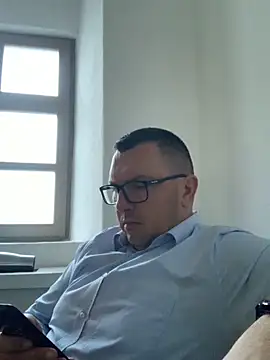 Mike8523 online show from November 7, 5:51 am