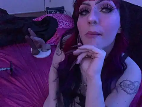 ChrryFoxx online show from March 12, 10:32 am