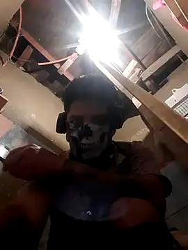 Snapshot of Elcabezhupas97 chatting on February 17, 9:06 am Elcabezhupas97 online show from February 17, 9:06 am