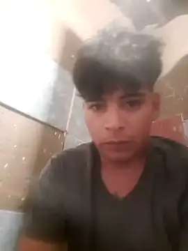 Snapshot of Elcabezhupas97 chatting on March 27, 6:40 pm Elcabezhupas97 online show from March 27, 6:40 pm