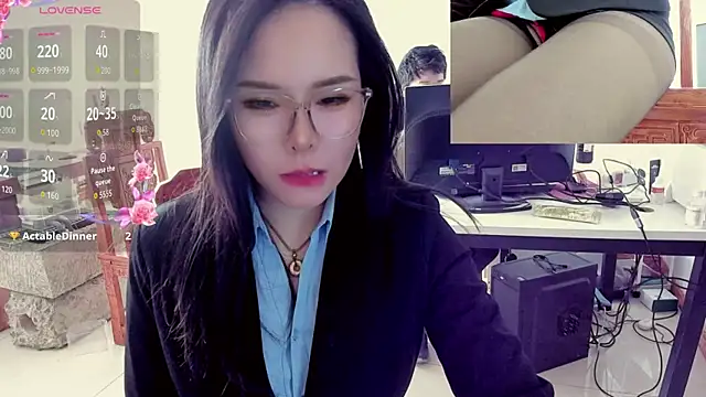 xixiya888 online show from March 26, 1:11 am