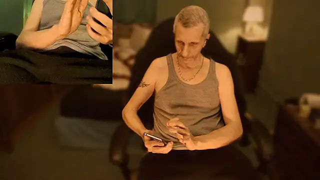 maxdaddy690 online show from December 27, 8:18 pm