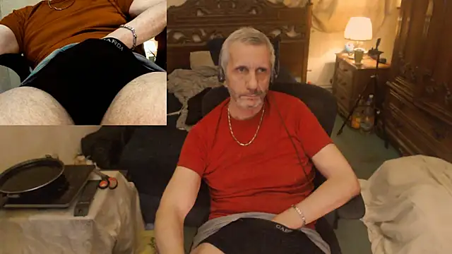 maxdaddy690 online show from March 20, 11:53 pm