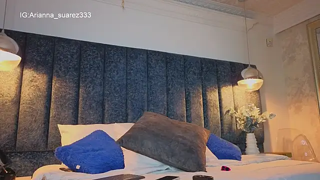 Ariannaa Suarez1 online show from September 14, 11:31 am