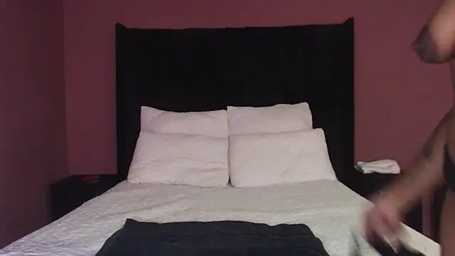 xMiAmor online show from February 20, 8:05 am