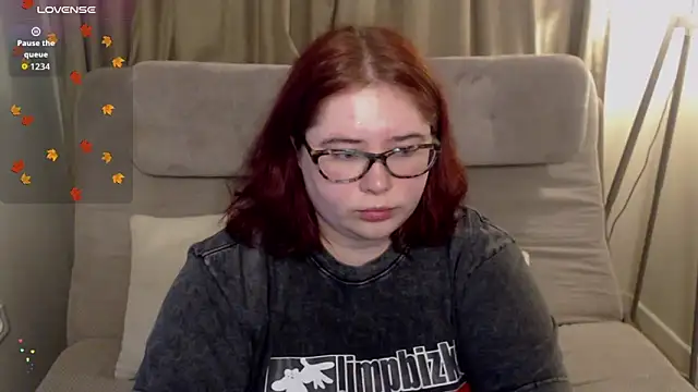 Lily lu one online show from November 21, 8:40 pm