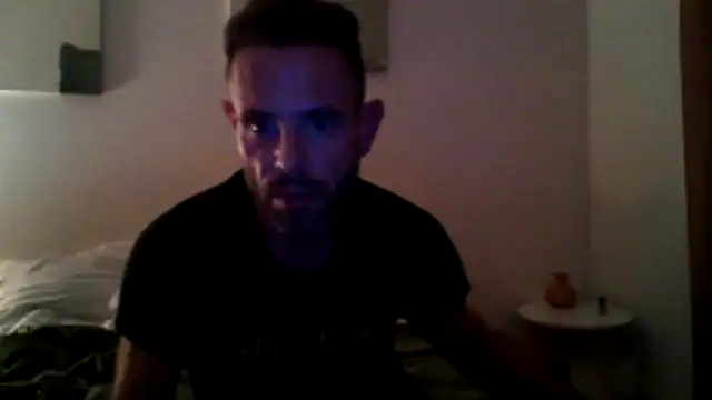 Snapshot of JPCGomes85 chatting on April 21, 11:40 pm JPCGomes85 online show from April 21, 11:40 pm