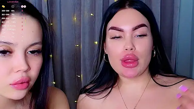 Snapshot of Katerine_Tailor chatting on February 23, 9:16 pm Katerine Tailor online show from February 23, 9:16 pm