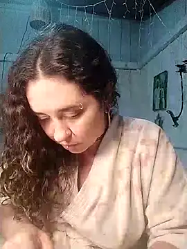 Snapshot of Fellyna chatting on October 4, 6:17 pm Fellyna online show from October 4, 6:17 pm