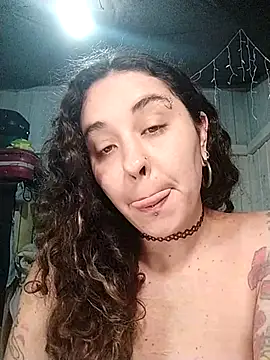 Snapshot of Fellyna chatting on October 13, 4:40 pm Fellyna online show from October 13, 4:40 pm