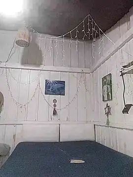 Snapshot of Fellyna chatting on October 18, 3:02 pm Fellyna online show from October 18, 3:02 pm