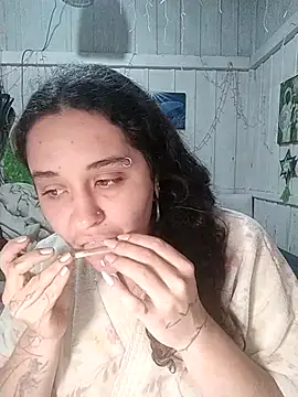 Snapshot of Fellyna chatting on October 19, 3:45 pm Fellyna online show from October 19, 3:45 pm