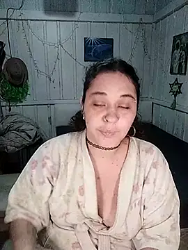 Snapshot of Fellyna chatting on October 27, 5:17 pm Fellyna online show from October 27, 5:17 pm