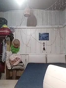 Snapshot of Fellyna chatting on October 28, 4:20 pm Fellyna online show from October 28, 4:20 pm