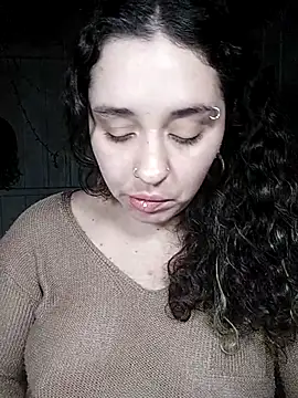 Snapshot of Fellyna chatting on November 2, 3:58 pm Fellyna online show from November 2, 3:58 pm