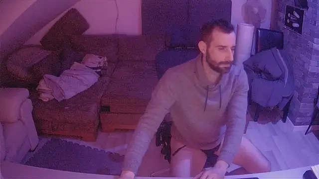 Snapshot of gryzoon chatting on March 3, 11:32 pm gryzoon online show from March 3, 11:32 pm