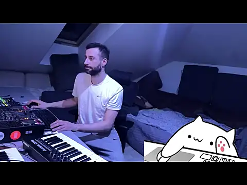 Snapshot of gryzoon chatting on March 18, 11:19 pm gryzoon online show from March 18, 11:19 pm