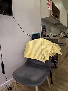  KissMyAss  online show from April 28, 10:26 pm