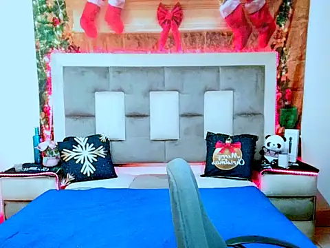 indiantopaz694u online show from December 17, 7:14 am