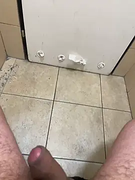 Snapshot of Alexander18edd chatting on September 22, 9:44 am Alexander18edd online show from September 22, 9:44 am