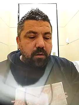 Snapshot of Alexander18edd chatting on October 3, 11:29 am Alexander18edd online show from October 3, 11:29 am