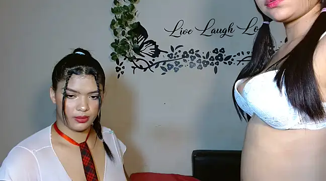 Adele Adkins19 online show from March 15, 2:45 pm