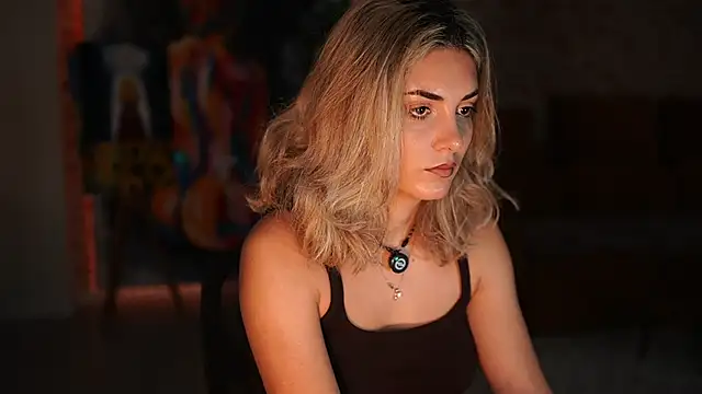 Snapshot of _Allie_ chatting on November 12, 6:03 am Allie online show from November 12, 6:03 am