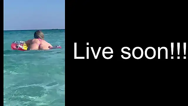 Snapshot of _Allie_ chatting on November 26, 5:19 am Allie online show from November 26, 5:19 am