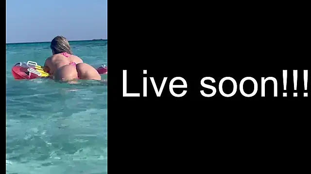 Snapshot of _Allie_ chatting on November 29, 5:43 am Allie online show from November 29, 5:43 am