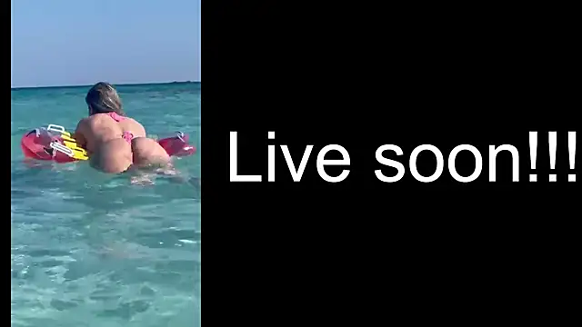 Snapshot of _Allie_ chatting on December 2, 5:35 am Allie online show from December 2, 5:35 am