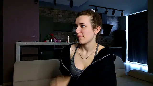 misssparky online show from March 19, 3:29 pm