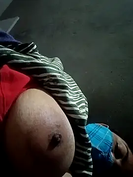 Snapshot of Disha2870 chatting on March 3, 4:35 pm Disha2870 online show from March 3, 4:35 pm