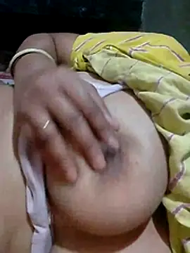 Snapshot of Disha2870 chatting on March 7, 3:36 am Disha2870 online show from March 7, 3:36 am